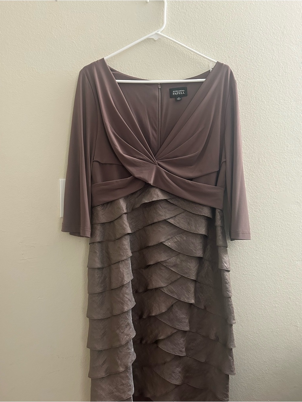 Adrianna Papell size16 Mauve Tiered Shimmer Tea Length mother of the bride dress